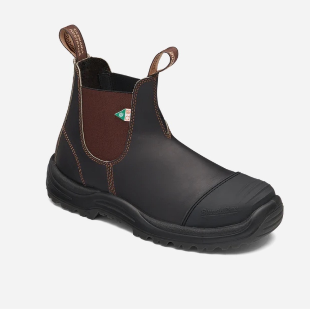BLUNDSTONE-#167 CSA Work & Safety
Boots in Stout Brown. Size men’s 9.5